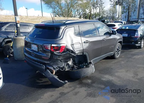 2020 Jeep Compass Trailhawk 4X4 from USA, damaged, VIN 3C4NJDDB9LT111997
